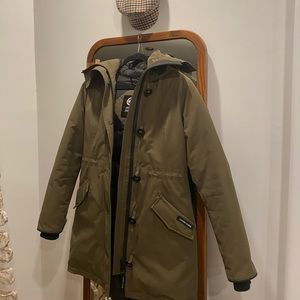 New Rossclair Parka Fusion Fit for 400$